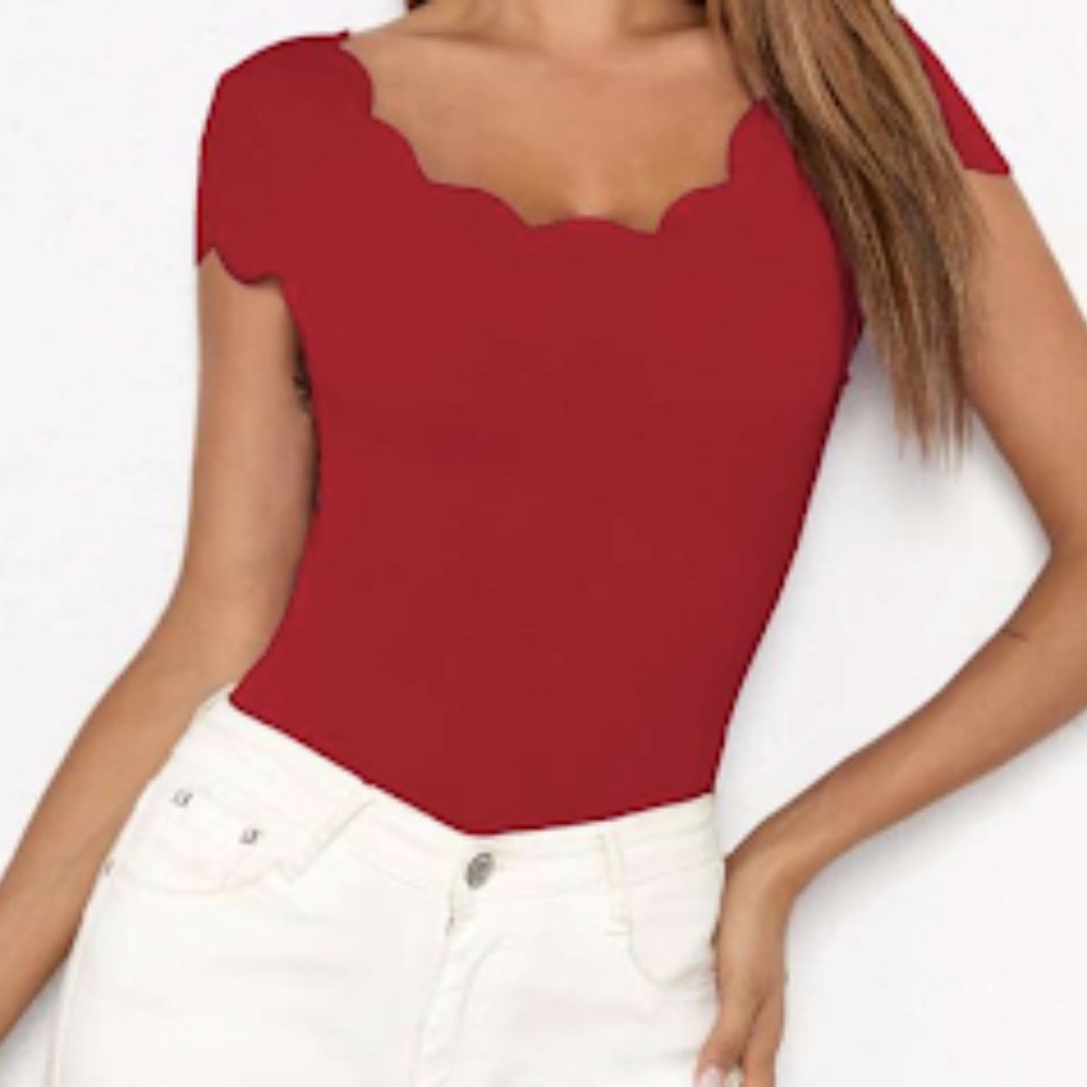 Women's Red Scalloped Top